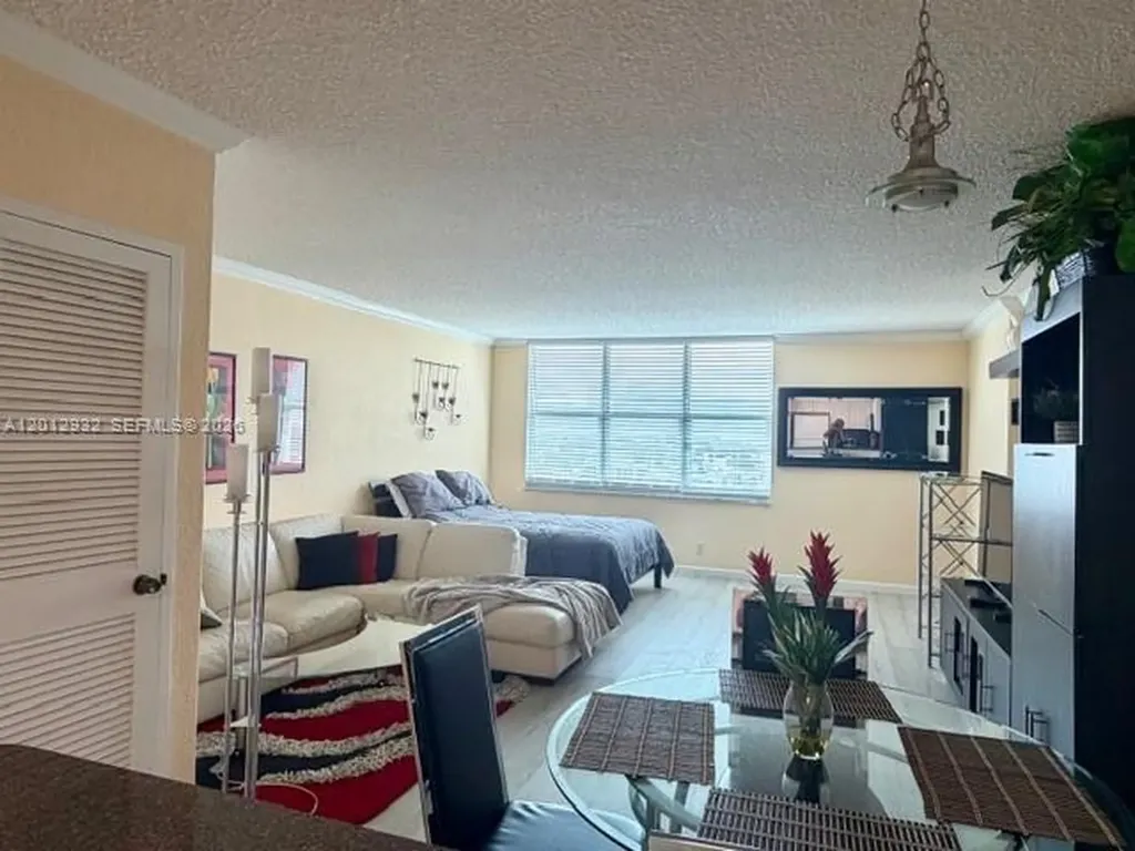 2501 S Ocean Drive Hollywood FL 33019