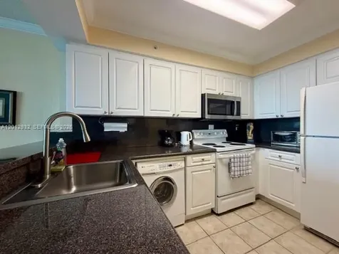2501 S Ocean Drive Hollywood FL 33019