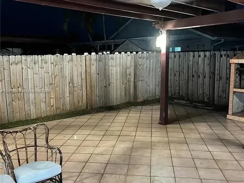 8435 NW 189th Lane Hialeah FL 33015