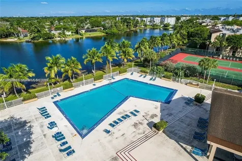 14525 N Kendall Drive Miami FL 33186