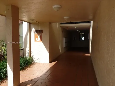 14525 N Kendall Drive Miami FL 33186