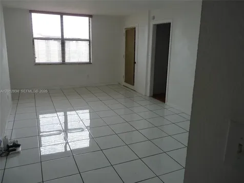 14525 N Kendall Drive Miami FL 33186
