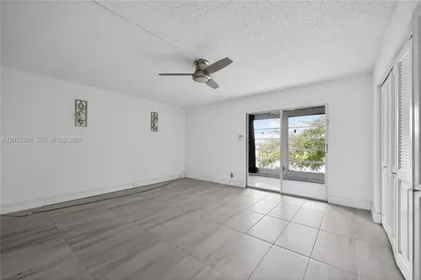 3023 Cambridge B Deerfield Beach FL 33442