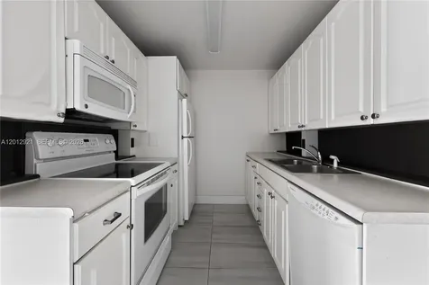 3023 Cambridge B Deerfield Beach FL 33442