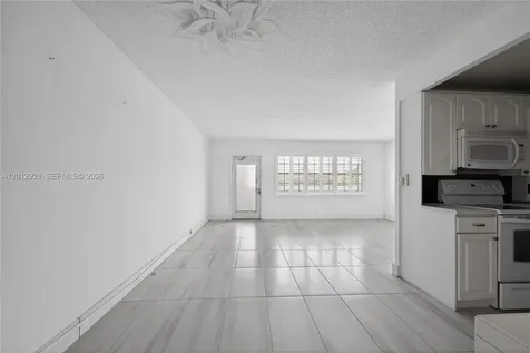 3023 Cambridge B Deerfield Beach FL 33442