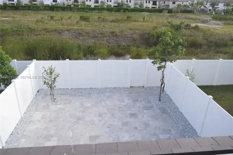 3384 W 100th Terrace Hialeah FL 33018