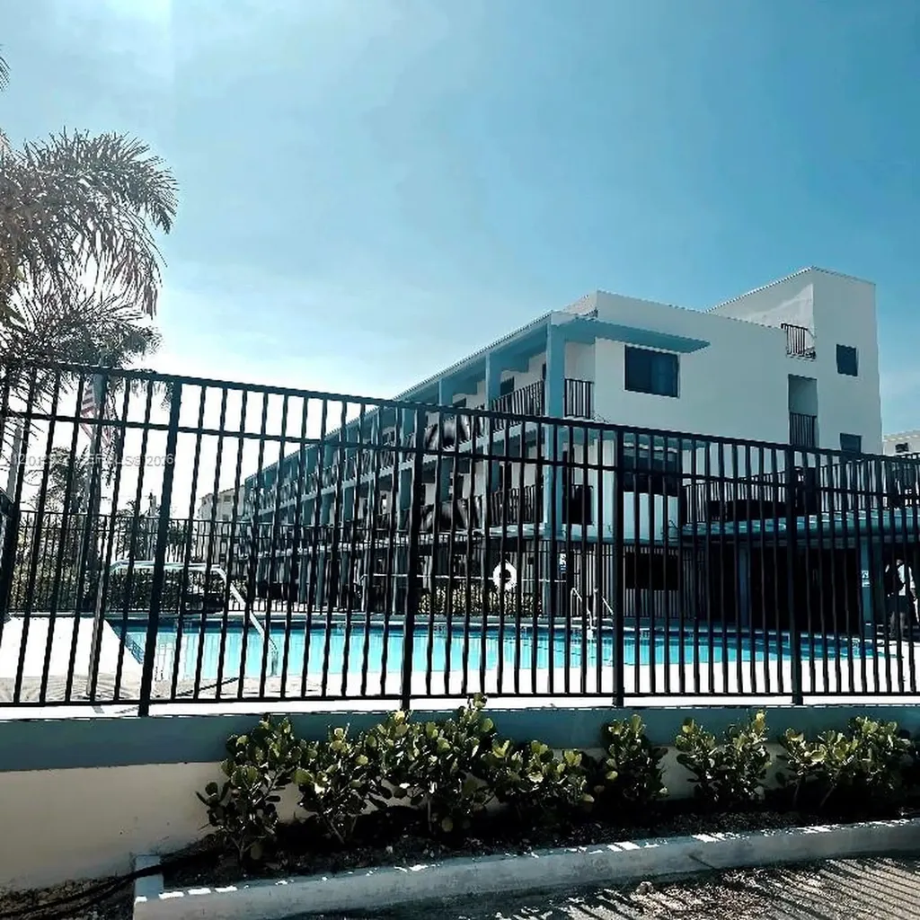 322 Harding Street Hollywood FL 33019