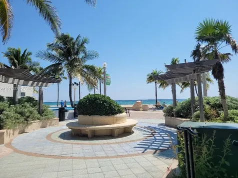 322 Harding Street Hollywood FL 33019