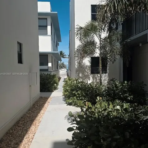 322 Harding Street Hollywood FL 33019