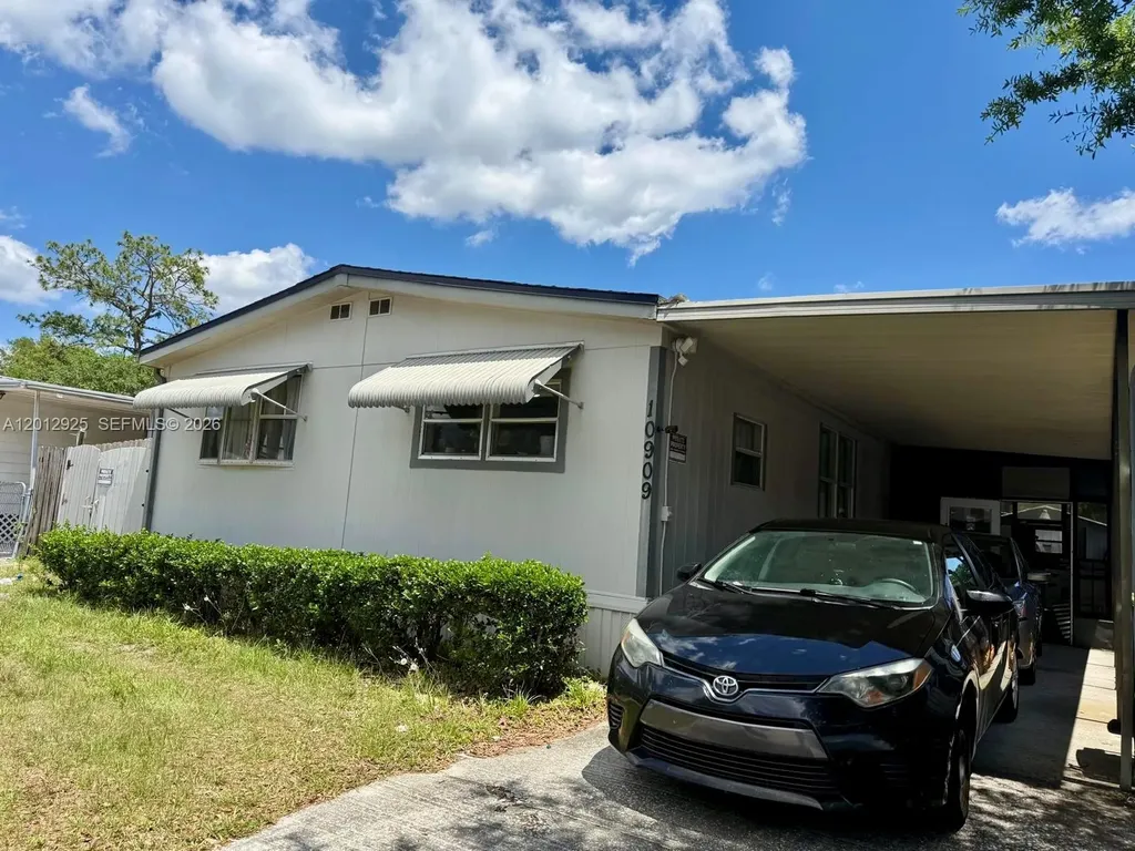 10909 Merrywood Jacksonville FL 32256