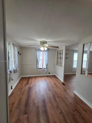 10909 Merrywood Jacksonville FL 32256