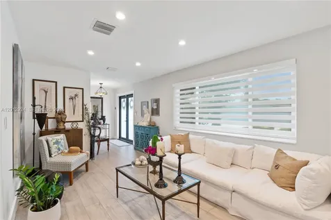 5741 SW 95th Court Miami FL 33173