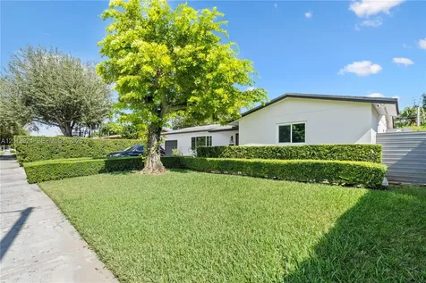 5741 SW 95th Court Miami FL 33173