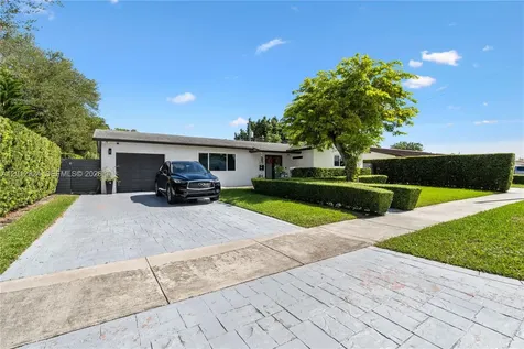 5741 SW 95th Court Miami FL 33173