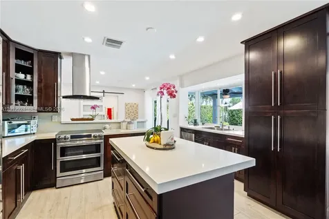 5741 SW 95th Court Miami FL 33173