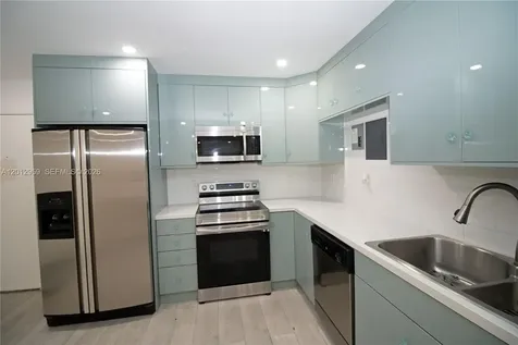 240 W Park Drive Miami FL 33172