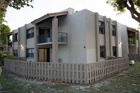 240 W Park Drive Miami FL 33172