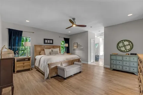 12019 SW 77th Terrace Miami FL 33183