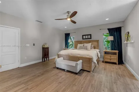 12019 SW 77th Terrace Miami FL 33183
