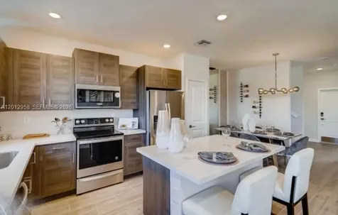 2341 SE 11th Street Homestead FL 33035
