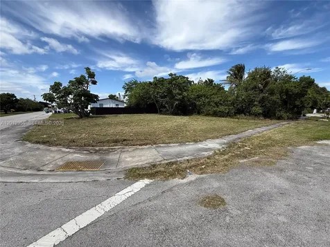 22365 SW 119th Avenue Miami FL 33170
