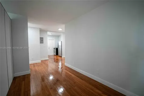 7325 Carlyle Avenue Miami Beach FL 33141