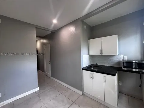 319 W 28th Street Miami Beach FL 33140