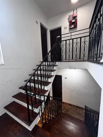 319 W 28th Street Miami Beach FL 33140