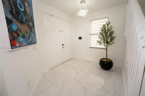 8821 W 34th Court Hialeah FL 33018