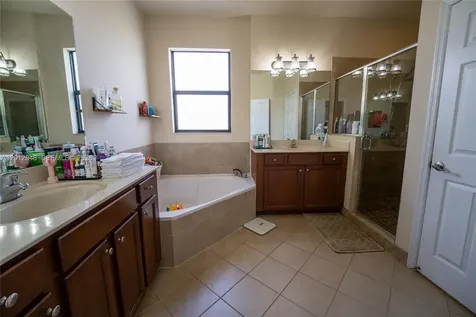 8821 W 34th Court Hialeah FL 33018