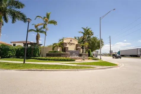8821 W 34th Court Hialeah FL 33018