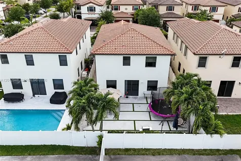 8821 W 34th Court Hialeah FL 33018