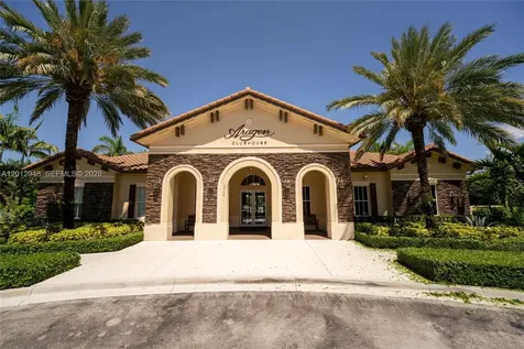 8821 W 34th Court Hialeah FL 33018