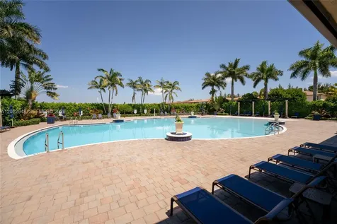 8821 W 34th Court Hialeah FL 33018
