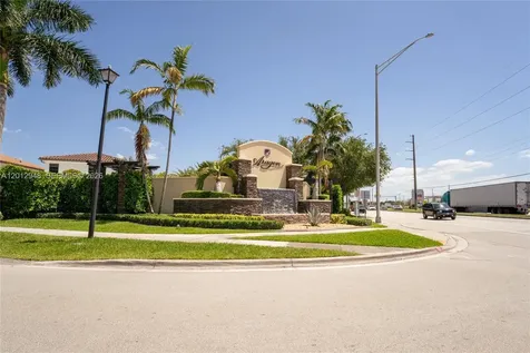 8821 W 34th Court Hialeah FL 33018