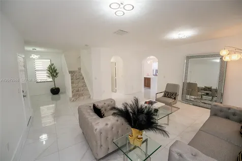 8821 W 34th Court Hialeah FL 33018