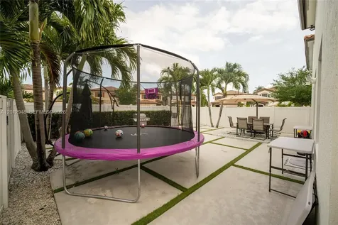 8821 W 34th Court Hialeah FL 33018