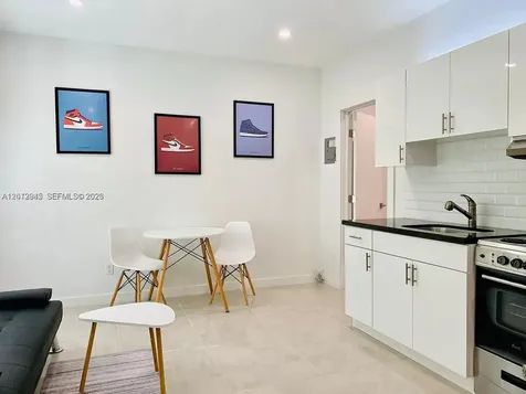 319 W 28th Street Miami Beach FL 33140