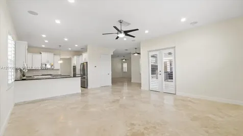 8610 Lakeside Bend Parkland FL 33076
