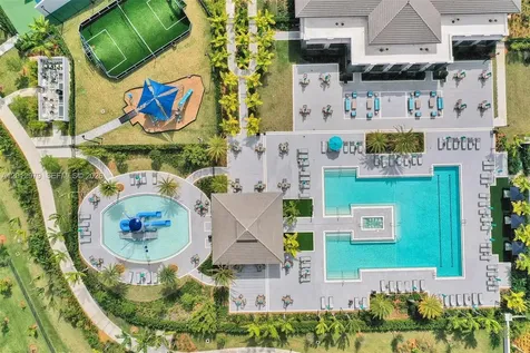 8610 Lakeside Bend Parkland FL 33076
