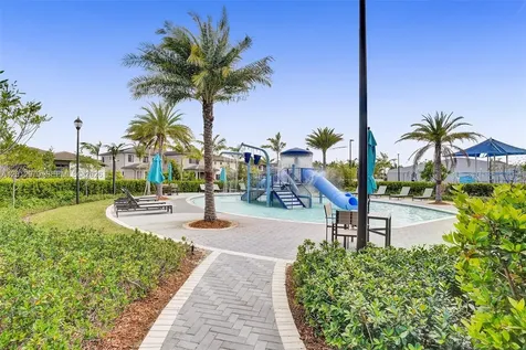 8610 Lakeside Bend Parkland FL 33076
