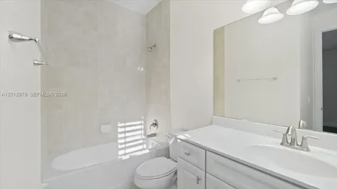 8610 Lakeside Bend Parkland FL 33076