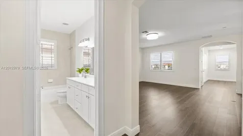 8610 Lakeside Bend Parkland FL 33076