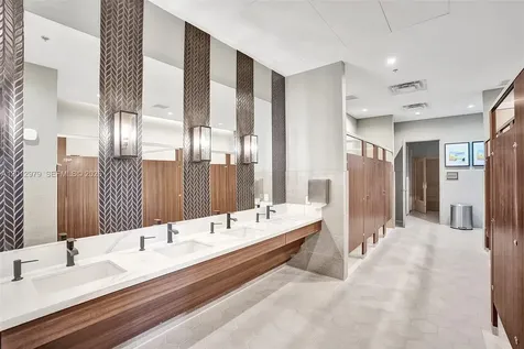 8610 Lakeside Bend Parkland FL 33076