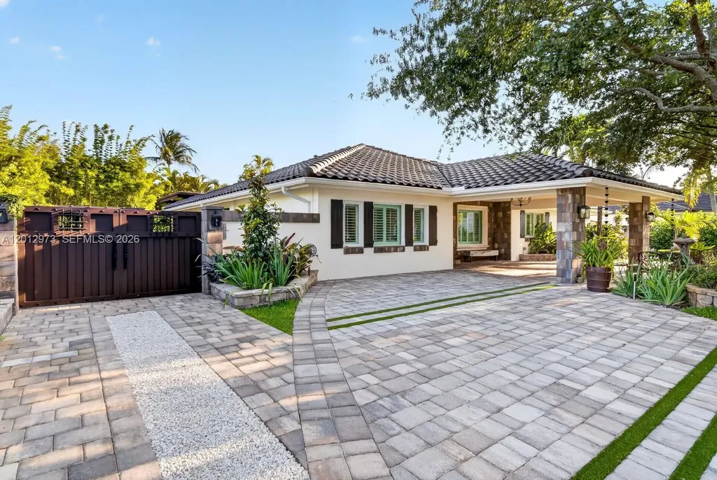 10570 SW 56th Terrace Miami FL 33173