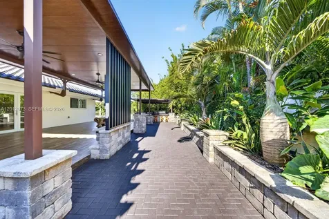 10570 SW 56th Terrace Miami FL 33173
