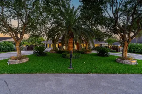 10570 SW 56th Terrace Miami FL 33173