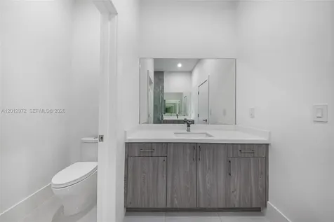 3142 Carter Street Miami FL 33133