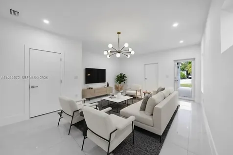 3142 Carter Street Miami FL 33133