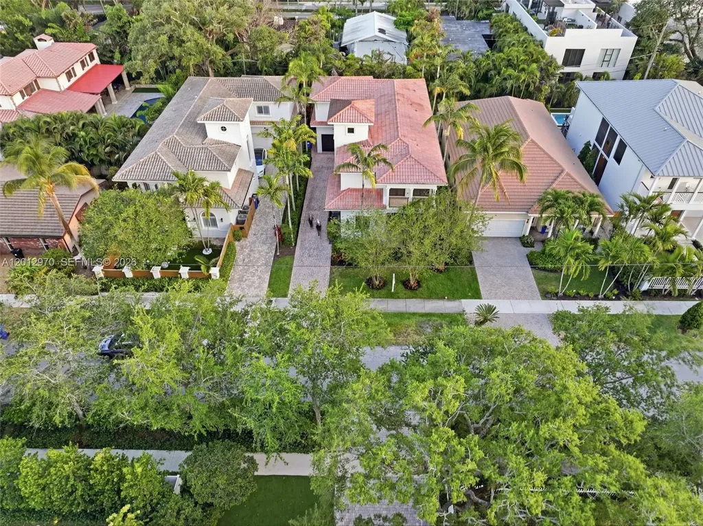 1704 NE 1st Street Fort Lauderdale FL 33301
